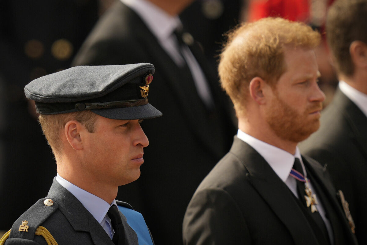 Prinči Viljams un Harijs. Foto: AP Photo/Vadim Ghirda