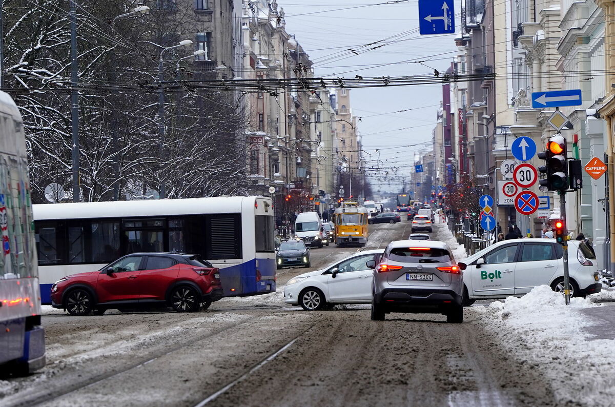 Krišjāņa Barona iela ziemas dienā. Foto: Evija Trifanova/LETA