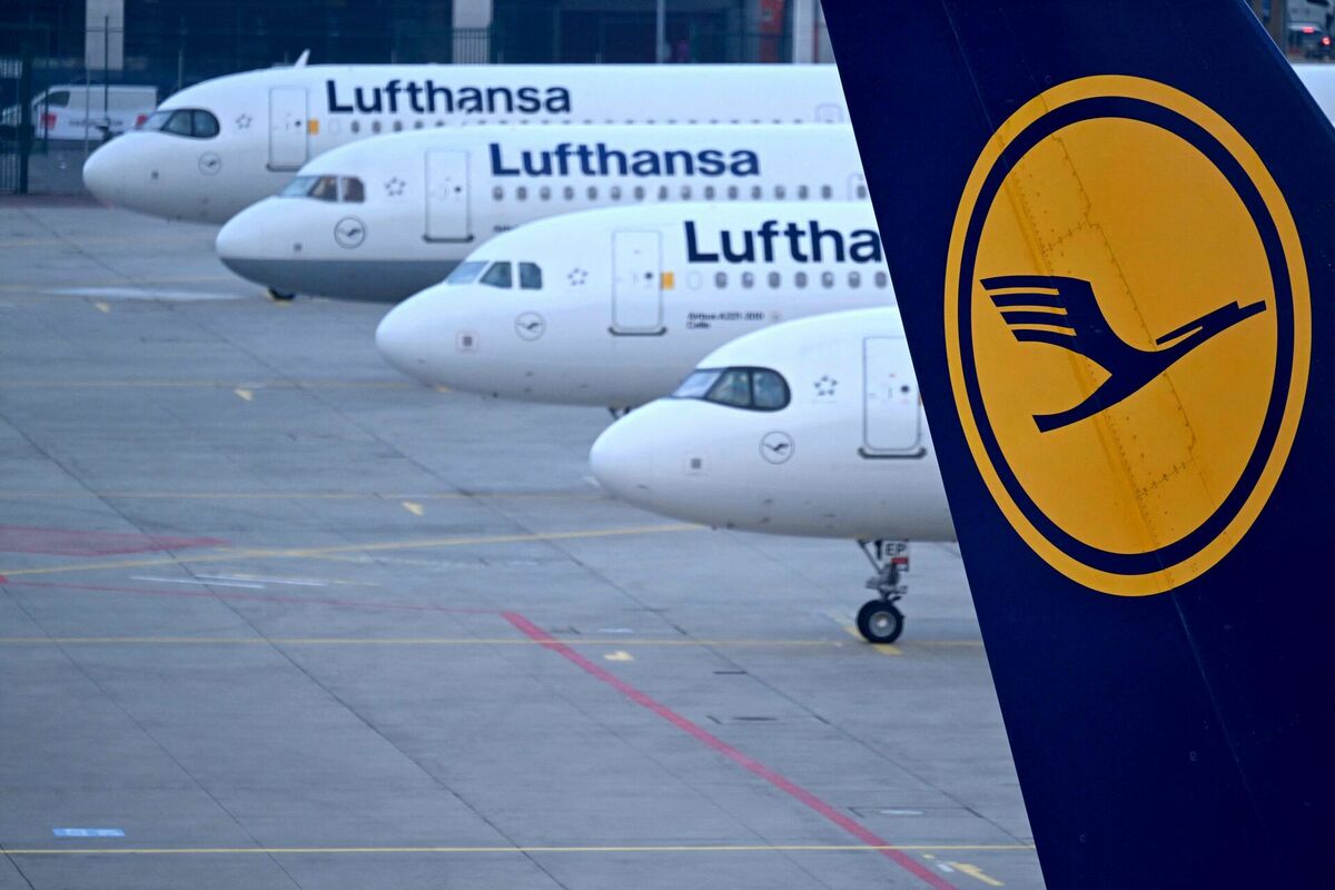 "Lufthansa" lidmašīnas. Foto: Kirill KUDRYAVTSEV / AFP