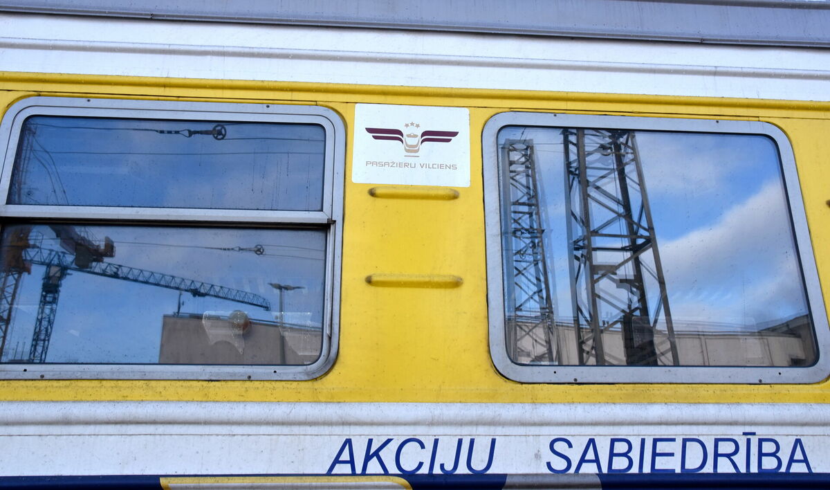 AS "Pasažietu vilciens" dīzeļvilciena vagons. Foto: Zane Bitere/LETA