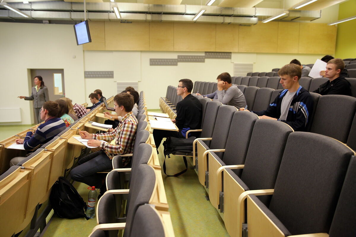 Studenti Rīgas Tehniskās universitātē. Foto: Ieva Čīka/LETA