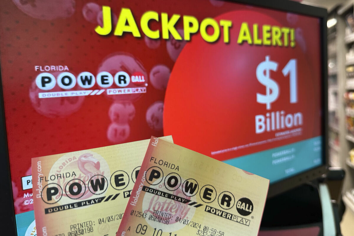"Powerball" loterija. Foto: AP Photo/Wilfredo Lee