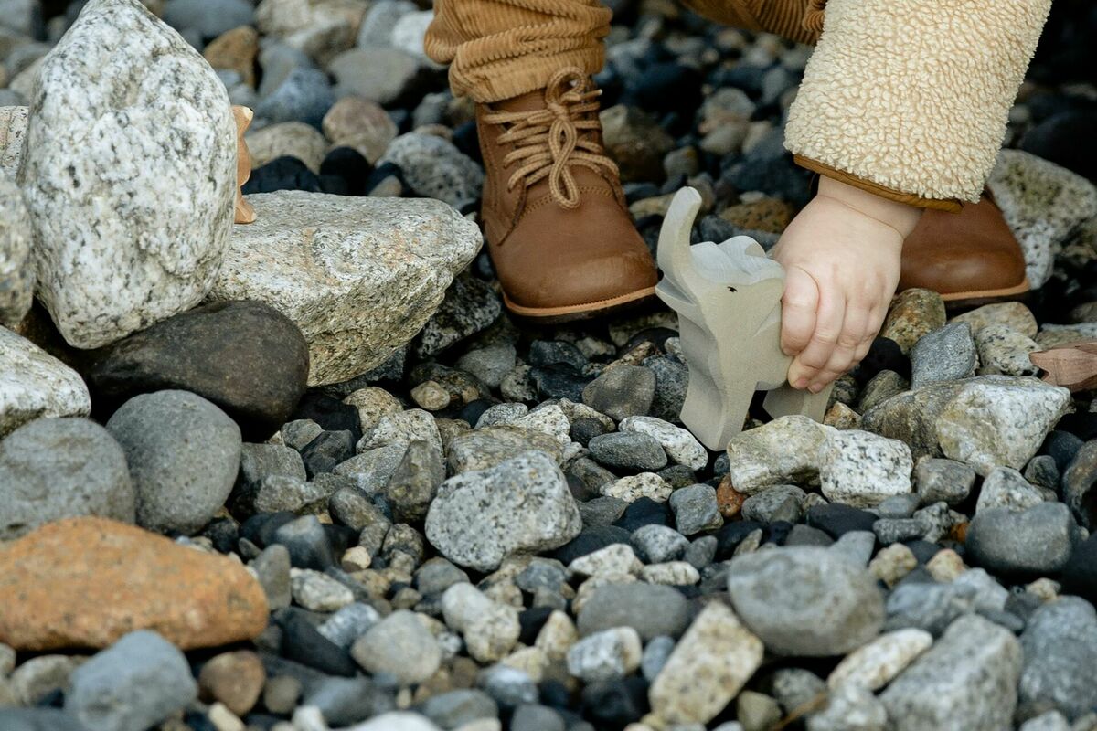 Bērnu apavi. Foto: Pexels