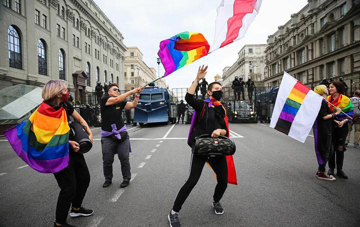 LGBT kopienas aizstāvji protestā Baltkrievijā, 2020. gadā. Foto: TUT.BY / AFP