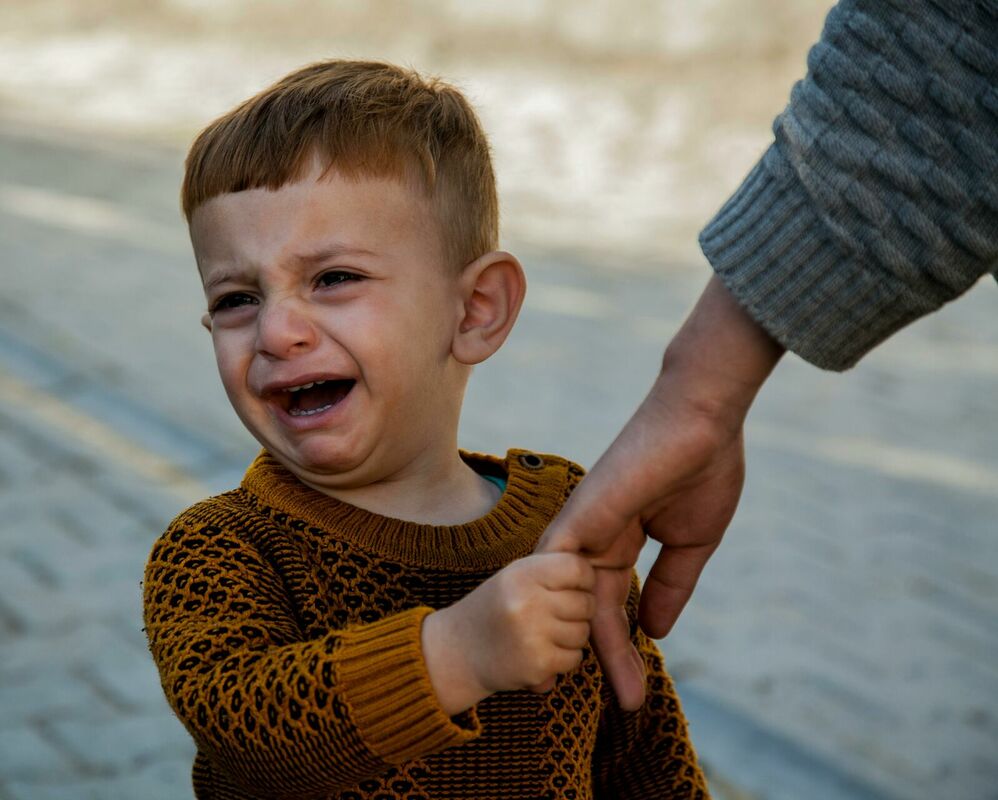 Bērns raud. Foto: Pexels