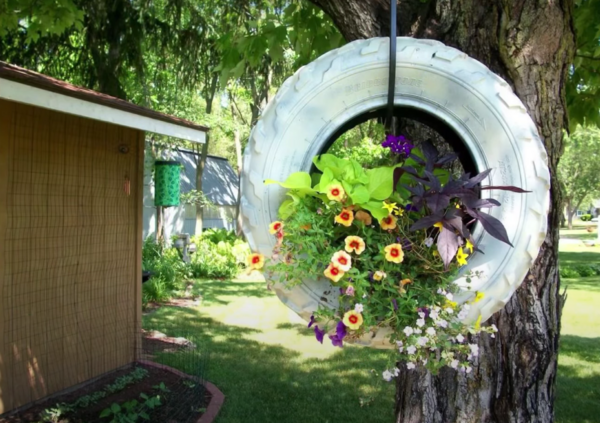 Ideja dārza dekoram. Foto: BlonDIY/YouTube