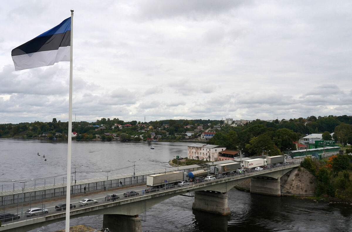 Igaunijas-Krievijas robeža Narvas upes krastos. Foto: REUTERS/Janis Laizans