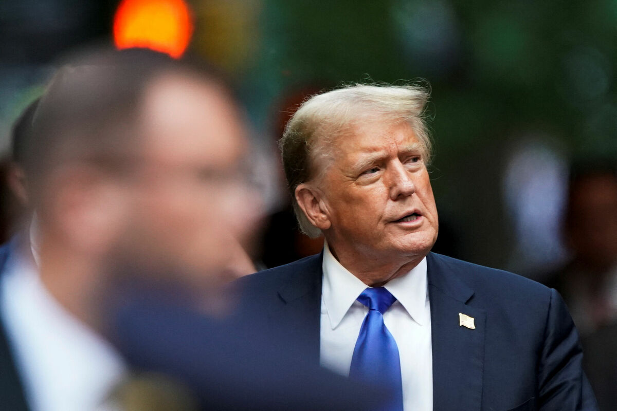 トランプ氏は「口止め料」容疑で有罪判決を受けたが、大統領選に出馬することは可能