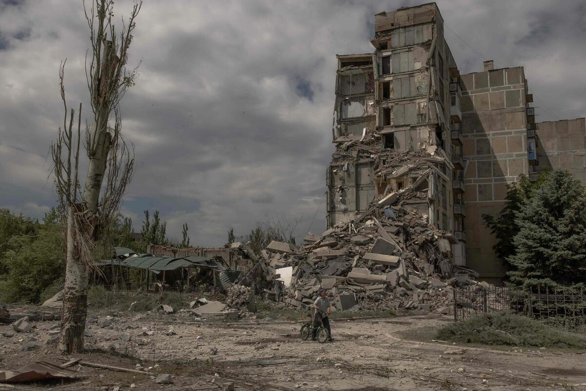 Krievijas radītie postījumi Doņeckas apgabalā, Ukrainā. Foto: Roman PILIPEY / AFP