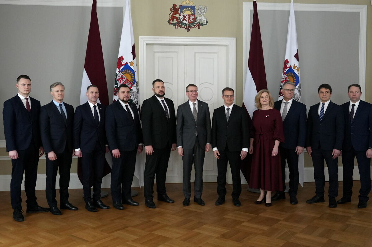 Partijas Nacionālā apvienība "Visu Latvijai!"-"Tēvzemei un Brīvībai"" Saeimas frakcijas pārstāvji. Foto: Evija Trifanova/LETA