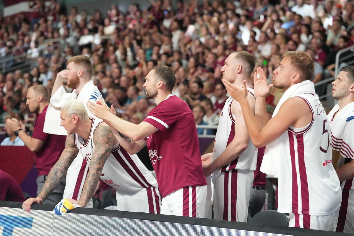 Latvijas basketbola izlases spēlētāji. Foto: Edijs Pālens/LETA