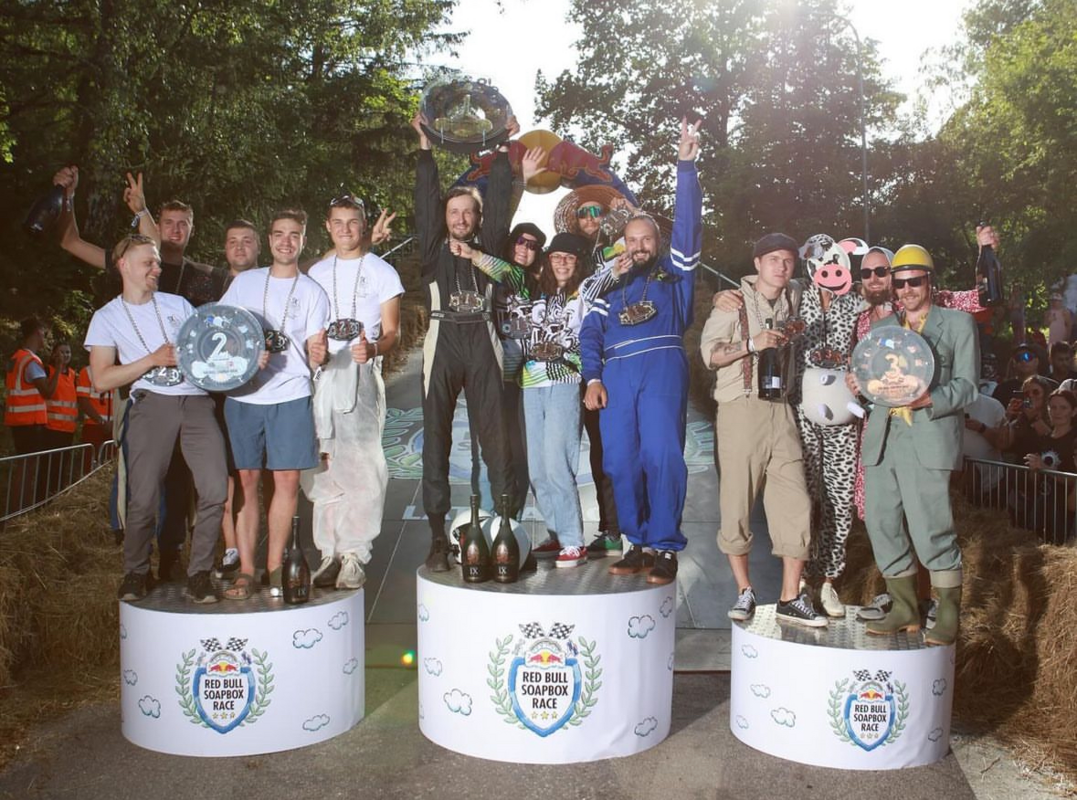 "Red Bull Soap Box" sacensību uzvarētāji Foto: @RedBullLatvia Instagram