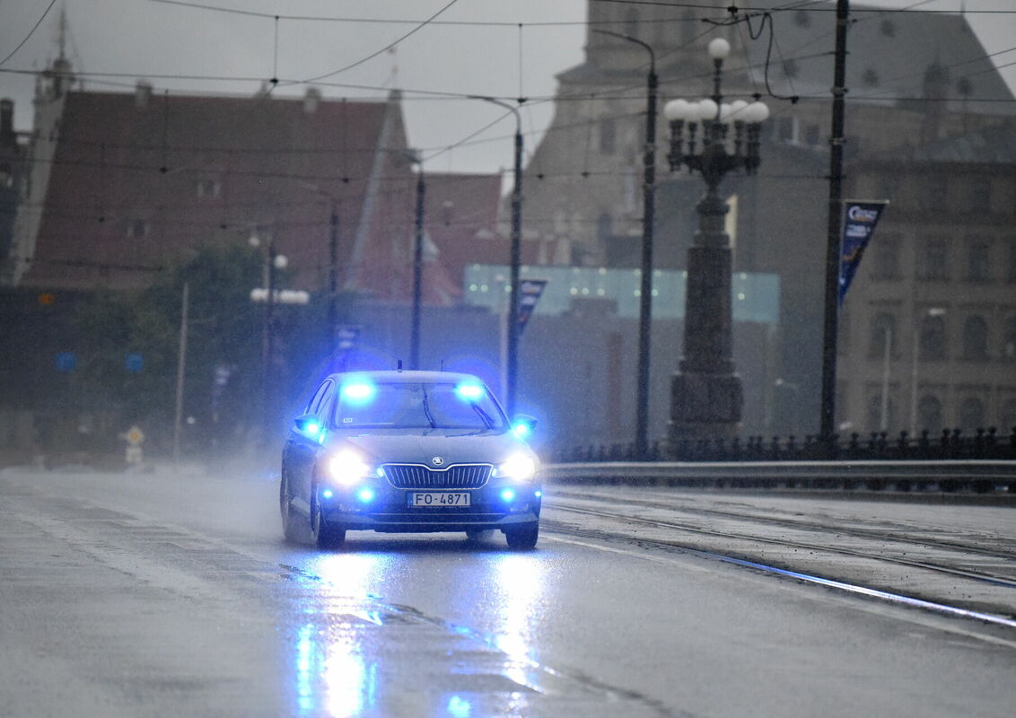 Policijas automašīna Foto: LETA