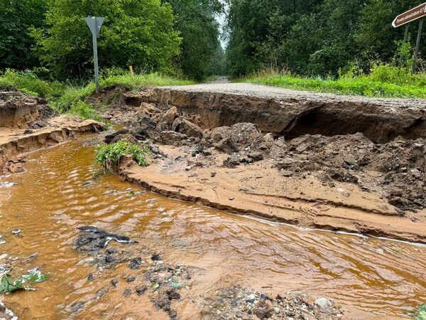 Tērvetes dabas parks jau atkal cietis vētrā. Foto: Latvijas valsts mežu dabas parks Tērvetē/Facebook