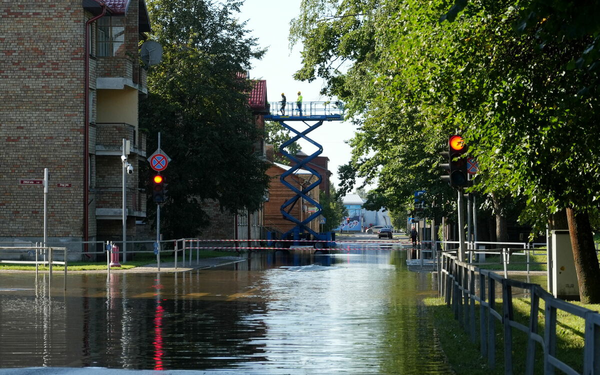 Plūdi Jelgavā. Foto: Evija Trifanova/LETA