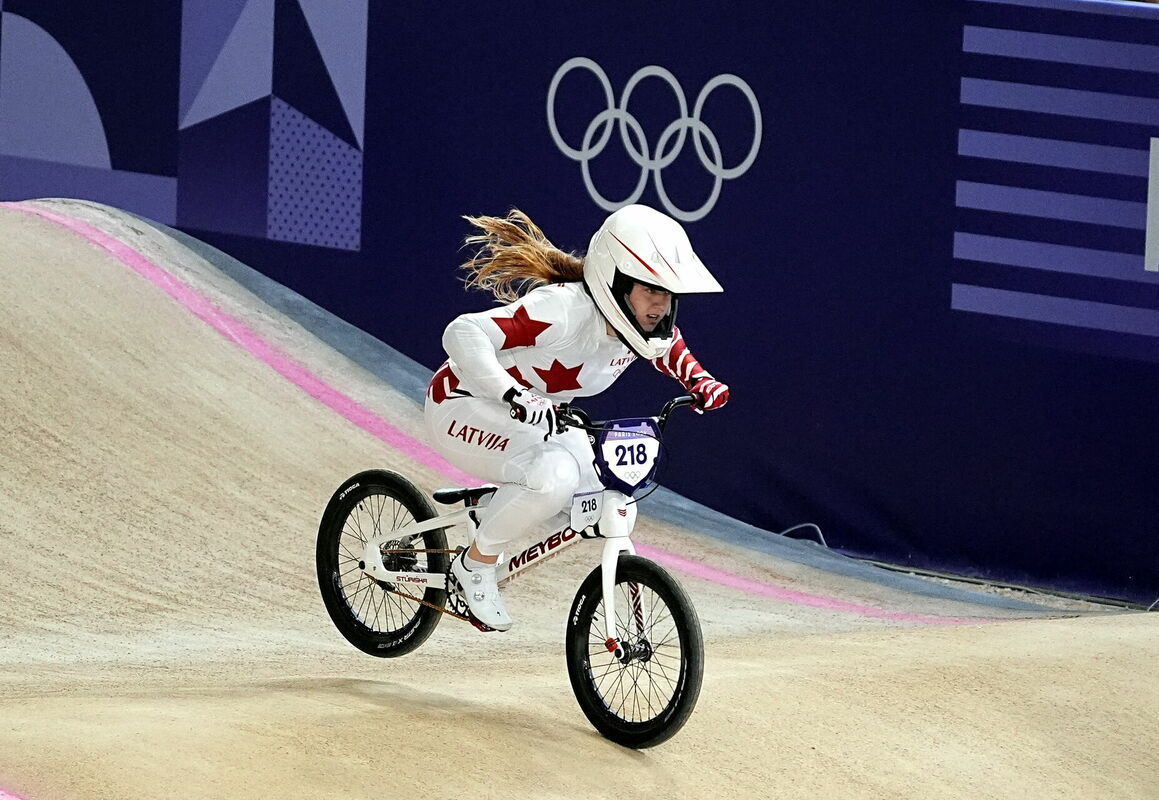 Latvijas BMX braucēja Veronika Monika Stūriška (nr.218) BMX sacensībās 2024.gada vasaras olimpiskajās spēlēs Parīzē. Foto: Edijs Pālens/LETA