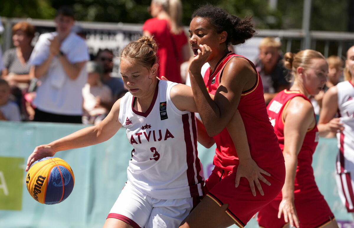 3x3 basketbola turnīra spēle . Foto: Edijs Pālens/LETA