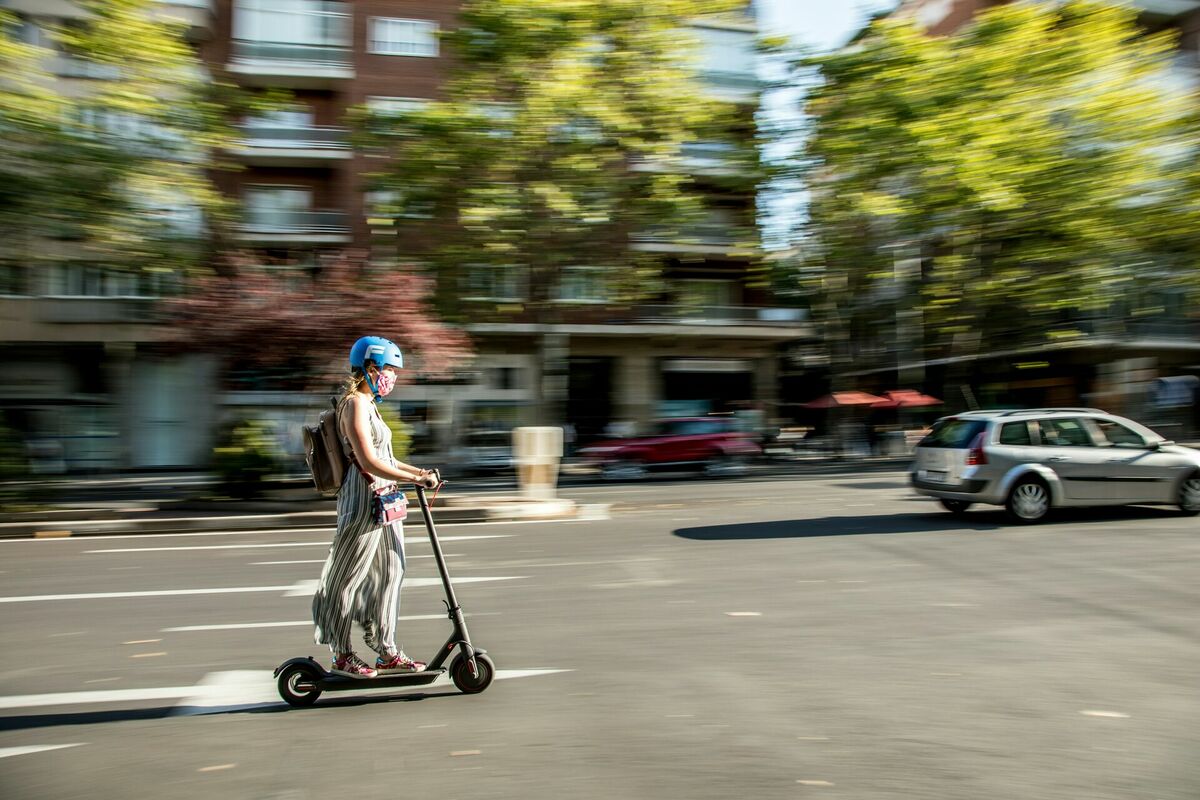 Elektriskais skrejritenis Madridē. Foto: Unisplash