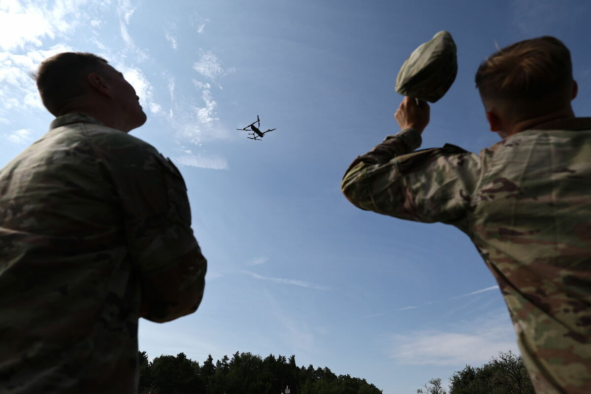 Militārais drons, ilustratīvs attēls. Foto: scanpix/EPA/ANNA SZILAGYI