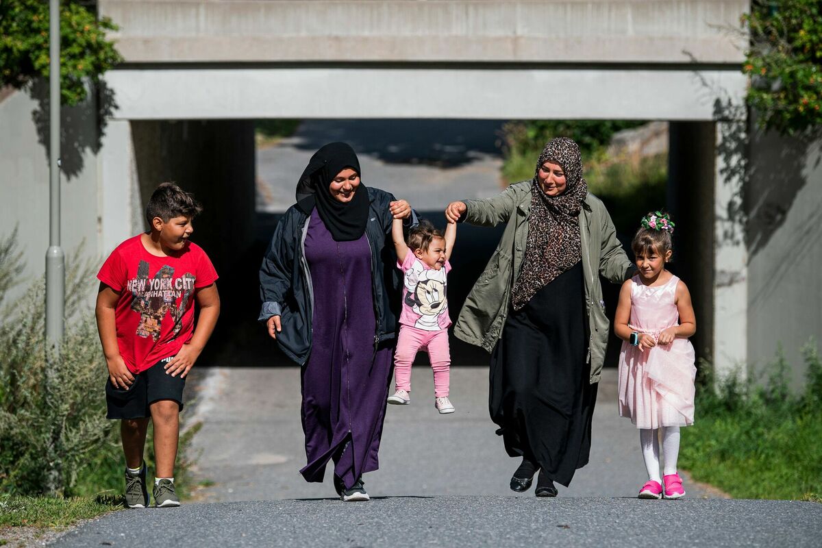 Sīriešu ģimene Stokholmā. Foto: Jonathan NACKSTRAND / AFP / Scanpix