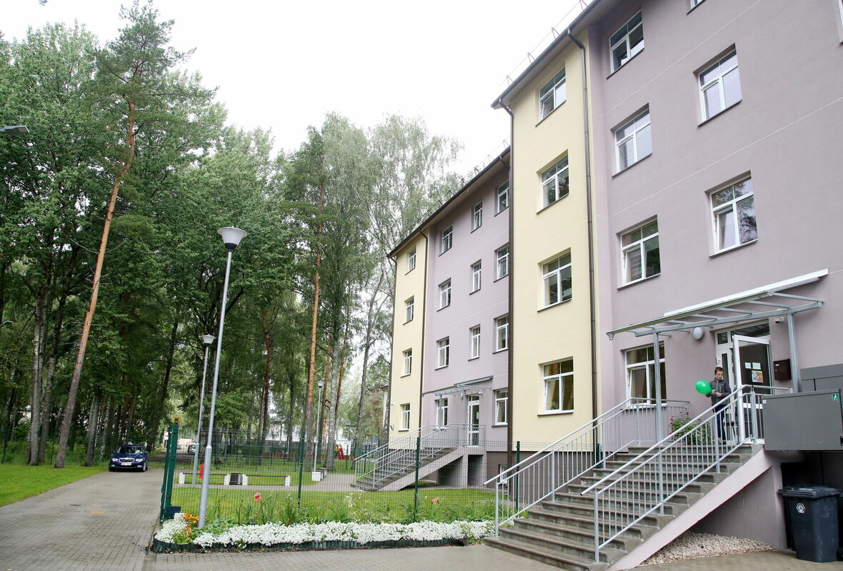 Patvēruma meklētāju izmitināšanas centrs "Mucenieki". Foto: Paula Čurkste/LETA