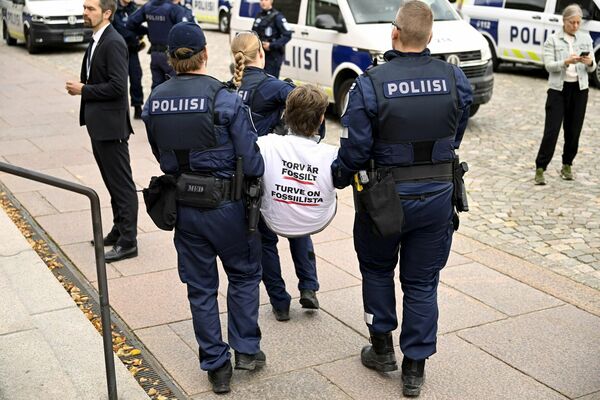 Vandaļi Somijā. Foto: scanpix/Emmi Korhonen / Lehtikuva / AFP