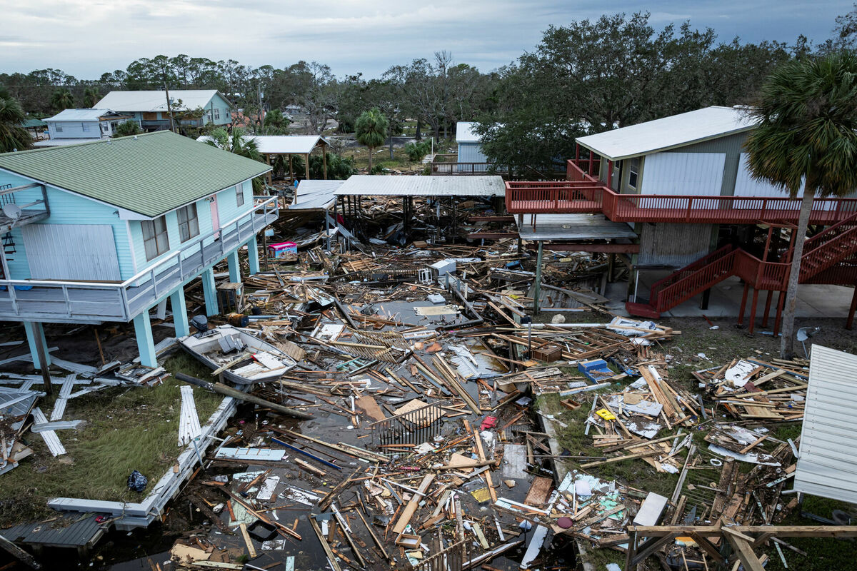 Viesuļvētras "Helēna" radītie postījumi Floridas štatā ASV. Foto: REUTERS/Marco Bello