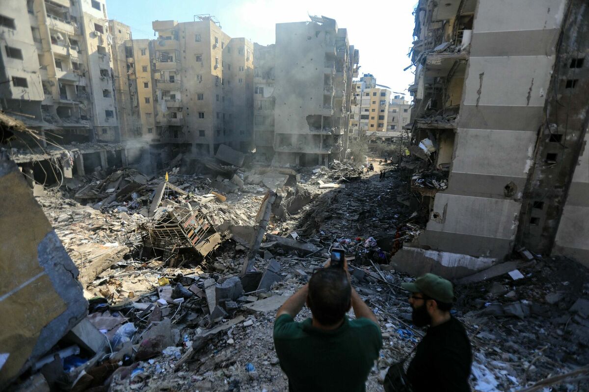 Izraēlas radītie postījumi Libānas galvaspilsētā Beirutā. Foto: AFP