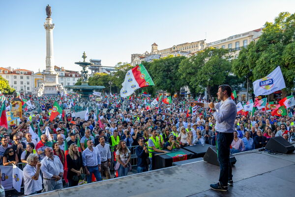 Protesti Portugālē. Foto: scanpixEPA/JOSE SENA GOULAO