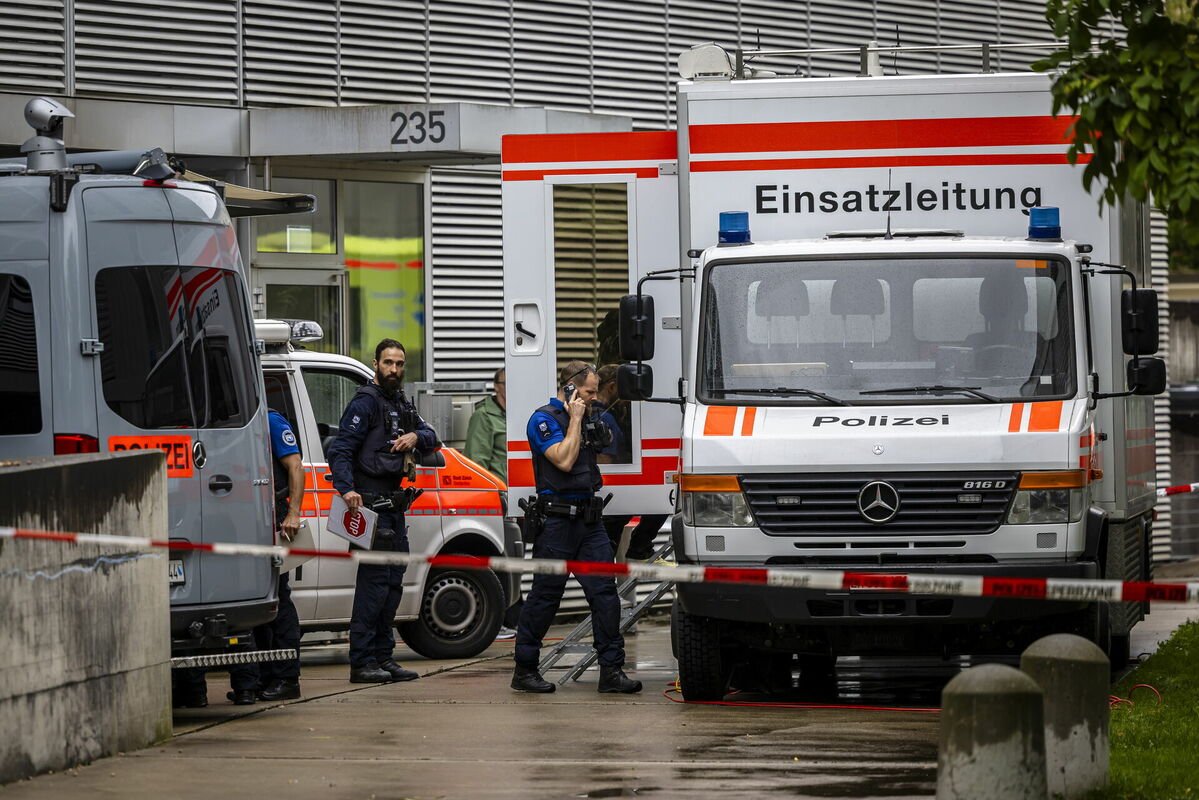 Uzbrukums Cīrihē. Foto: scanpix/EPA/MICHAEL BUHOLZER