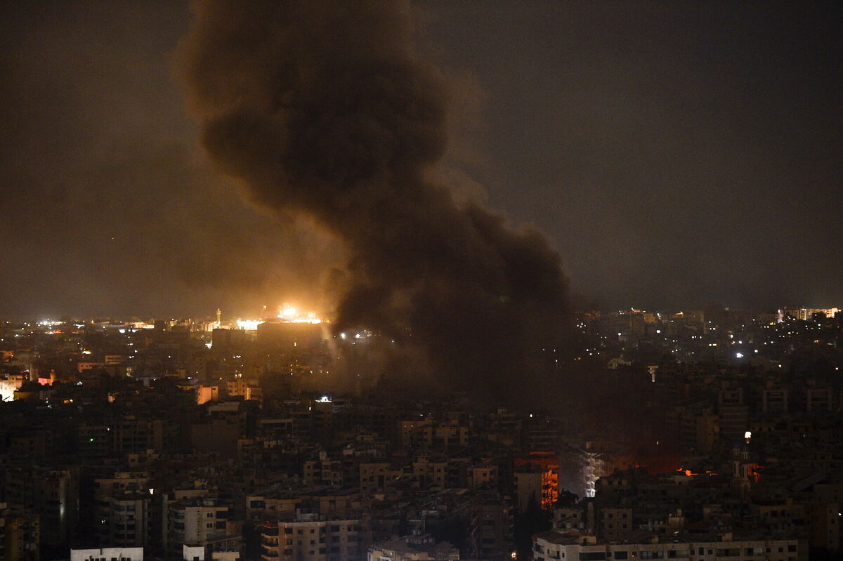 Izraēlas radītais trieciens Beirūtai. Foto: EPA/WAEL HAMZEH