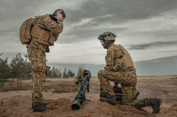 Karavītu apmācības. Foto: Sauszemes spēku Mehanizētā kājnieku brigāde