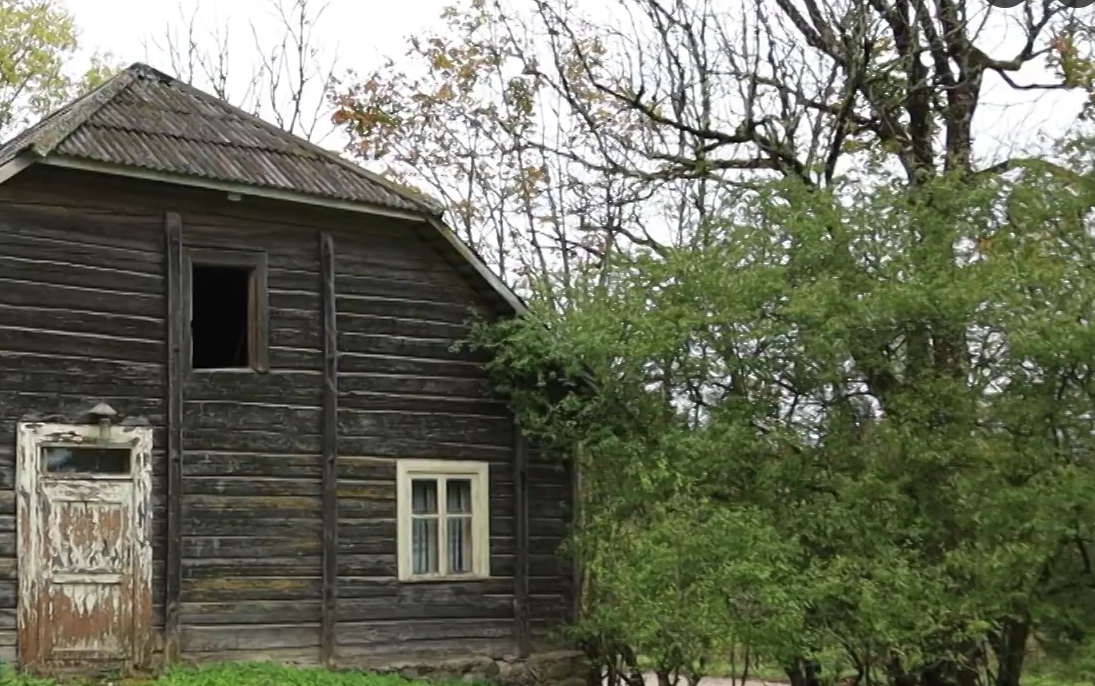 Nārbuļu mājas. Foto: Ekrānšāviņš no sižeta.