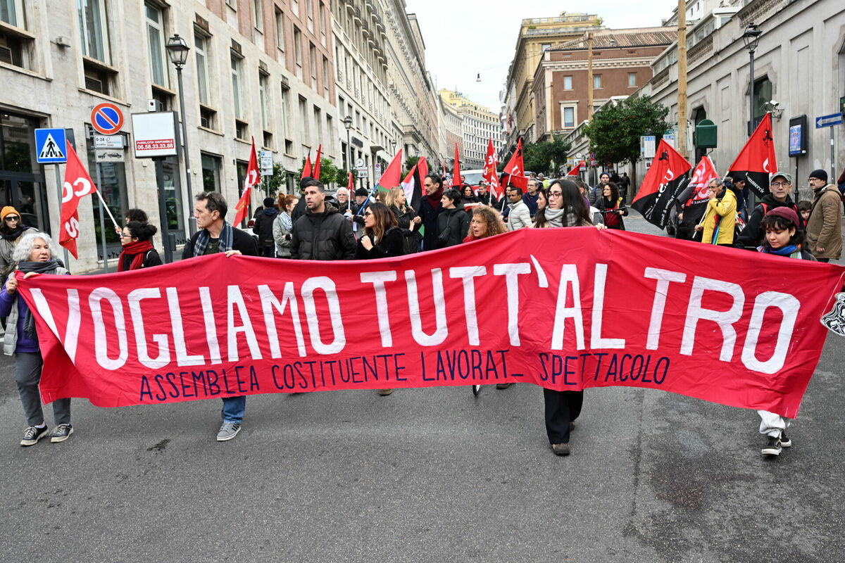 Protesti Itālijā. Foto: scanpix/EPA/MAURIZIO BRAMBATTI