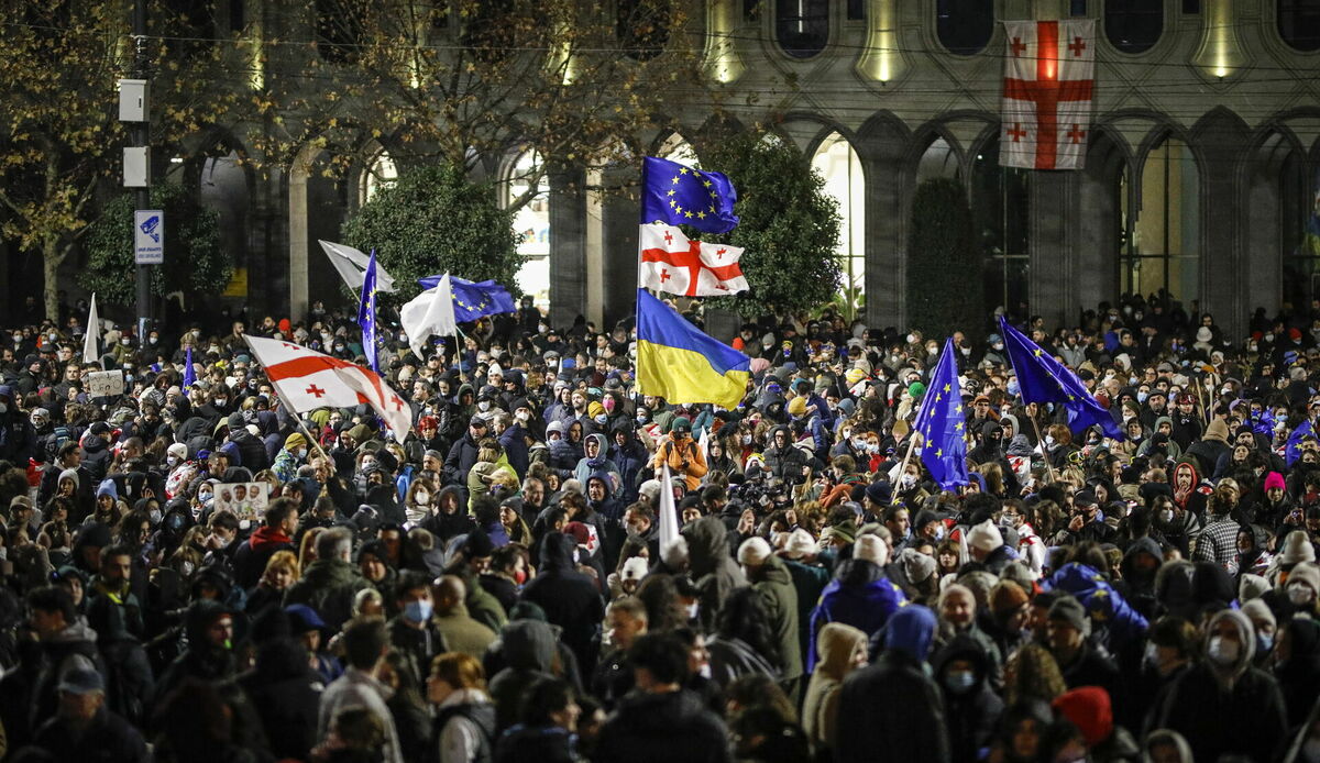 Protesti Gruzijā. Foto: scanpix/EPA/DAVID MDZINARISHVILI