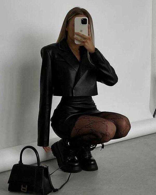 “All-black” mode. Foto: "Pinterest"