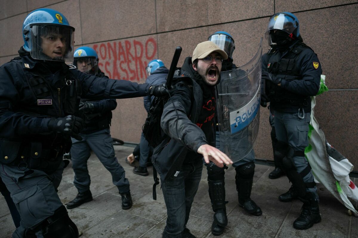 Streiks Itālijā. Foto: scanpix/MARCO BERTORELLO / AFP