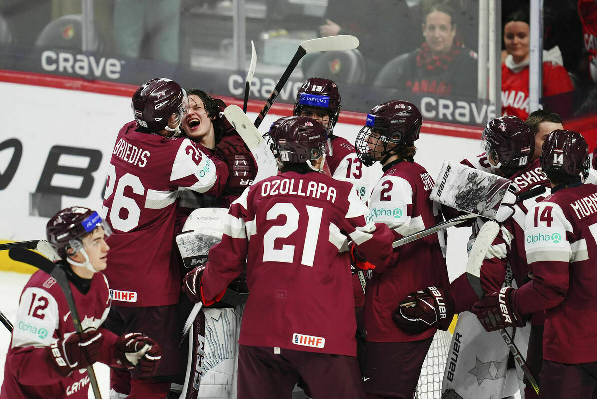 Latvijas U20 hokejisti. Foto: Sean Kilpatrick/The Canadian Press/AP/Scanpix