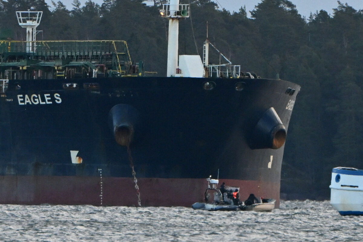 Krievijas "ēnu flotes" tankkuģis "Eagle S". Foto: Lehtikuva/Jussi Nukari