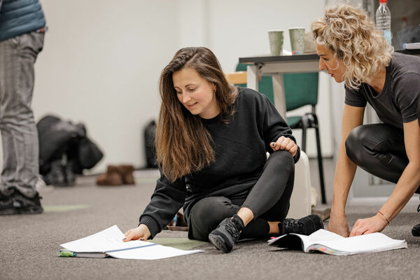 Attēli no izrādes mēģinājuma. Foto: Ieva RomaškoAttēli no izrādes mēģinājuma. Foto: Ieva Romaško