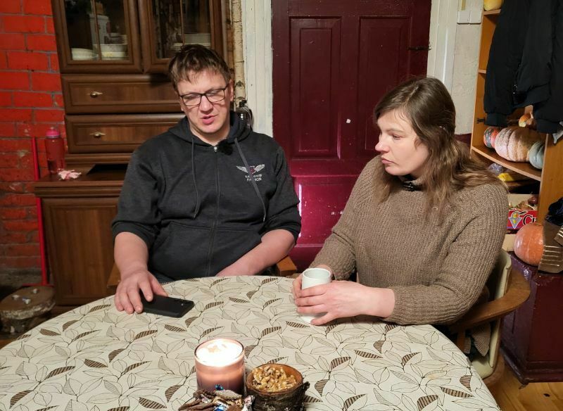 Ekrānuzņēmums no raidījuma "Slavenības. Bez filtra"