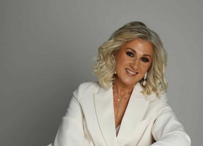 mrssimsonart4u/Instagram