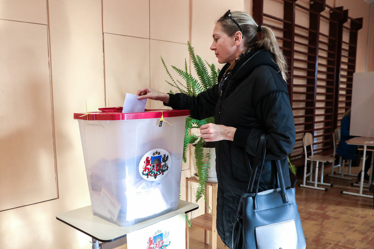 Vēlēšanu norise, ilustratīvs attēls. Foto: Ieva Leiniša/LETA