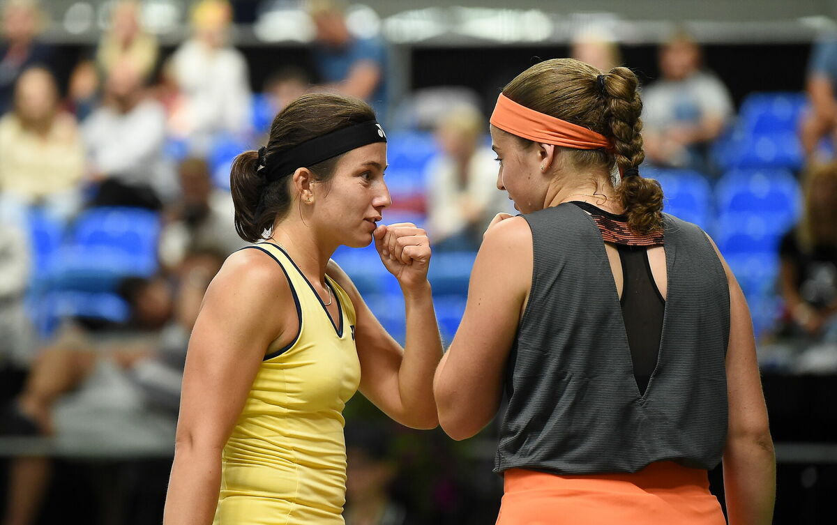 Anastasija Sevastova un Aļona Ostapenko. Foto: Evija Trifanova/LETA