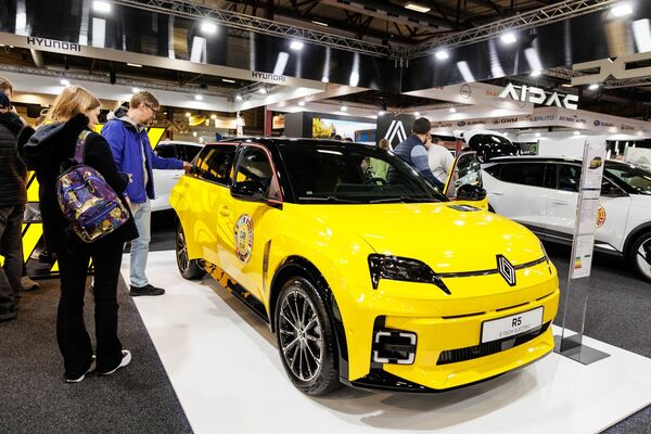 Foto: Autoizstāde Ķīpsalā/Publicitātes