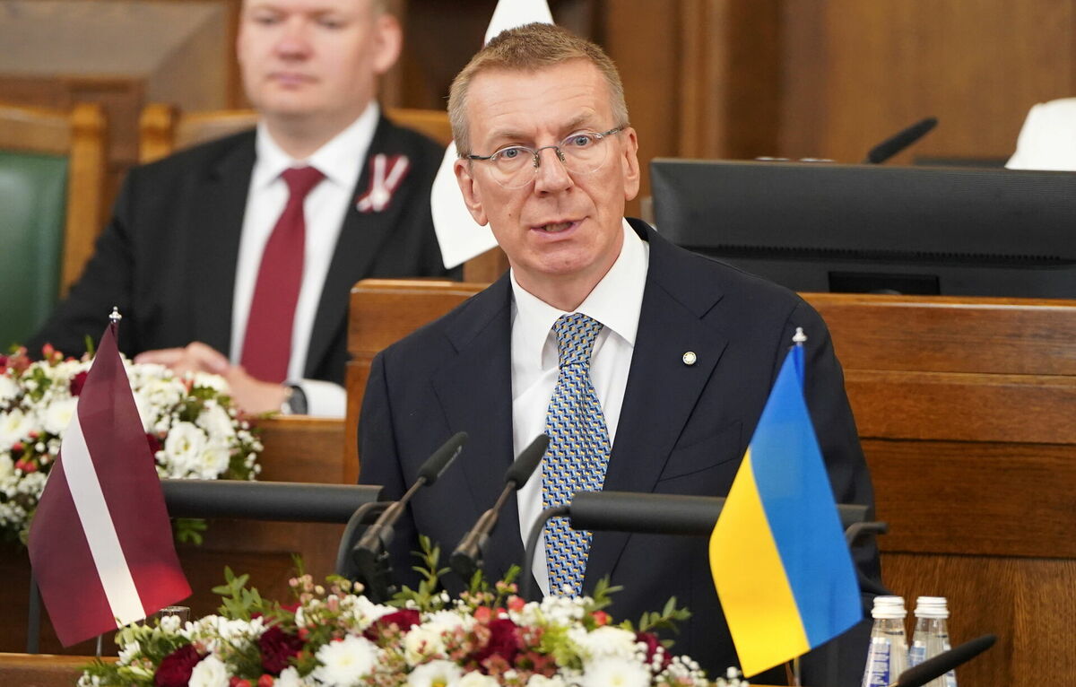 Valsts prezidents Edgars Rinkēvičs tribīnē Saeimas svinīgajā sēdē. Foto: LETA