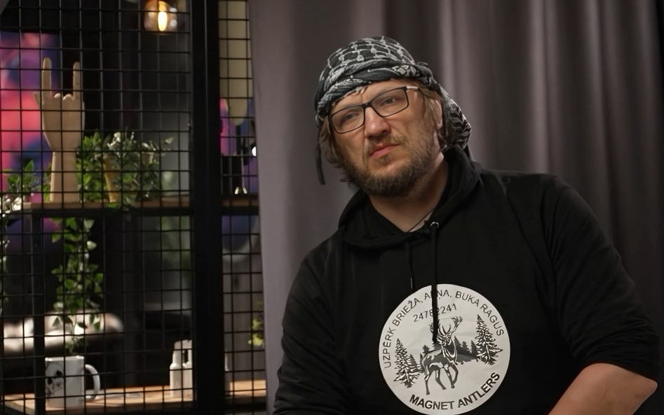 Ekrānuzņēmus no šova "Slavenības. Bez filtra"