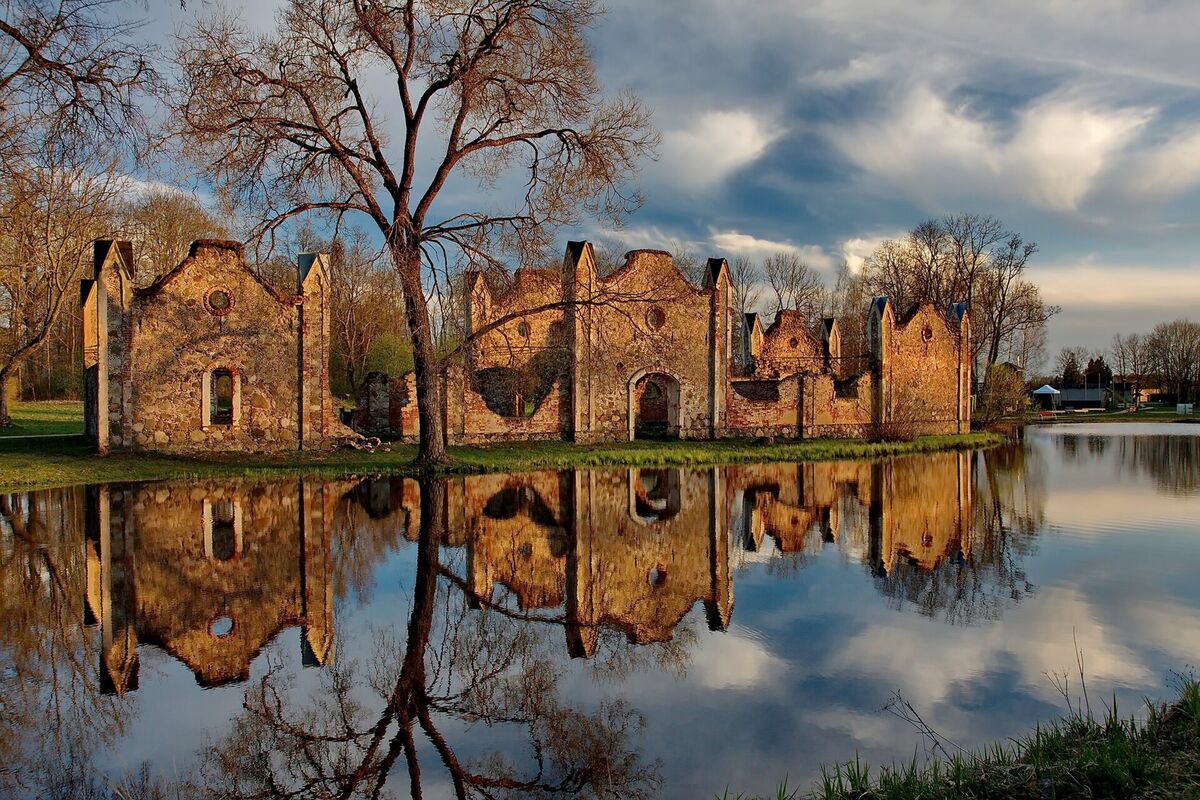 Preiļu muižas komplekss un parks Zirgu stallis Foto: Sergejs Šahurskis/Visit Preiļi