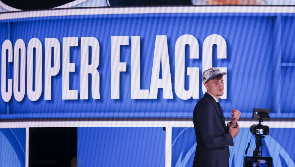 Kūpers Flegs NBA draftā. Foto: EPA/SARAH YENESEL/Scanpix