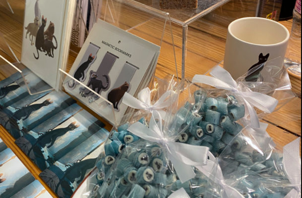 Preces ar filmas "Straume" simboliku. Foto no Muzeja veikals. LNMM arhīva.